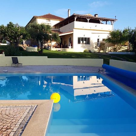 A Casa Amarela Apartment Pinheiro de Coja Bagian luar foto