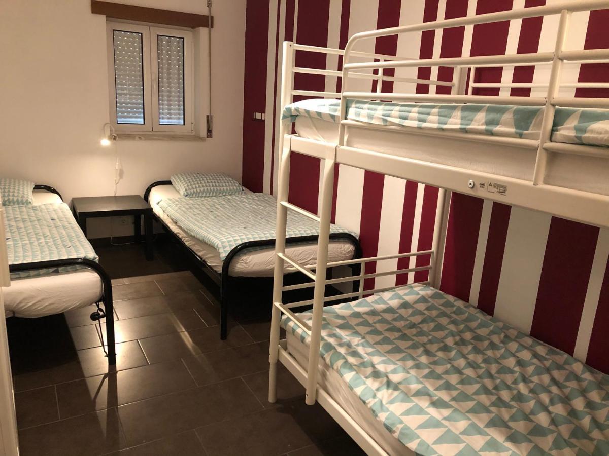 A Casa Amarela Apartment Pinheiro de Coja Bagian luar foto