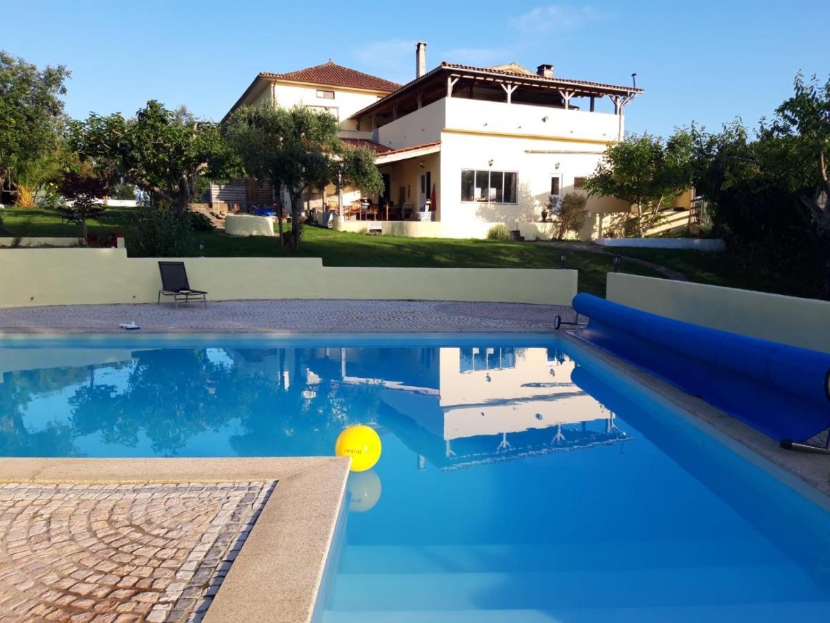 A Casa Amarela Apartment Pinheiro de Coja Bagian luar foto