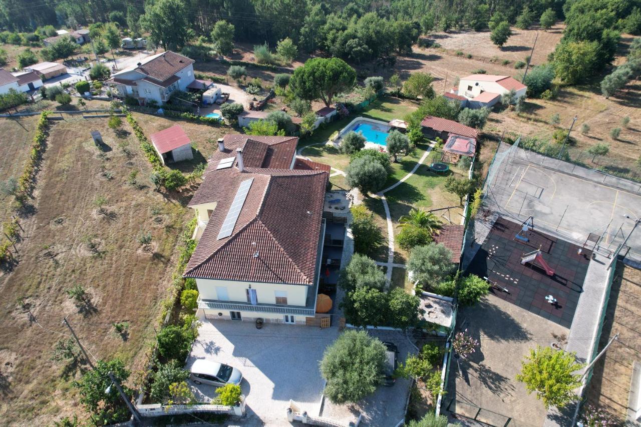 A Casa Amarela Apartment Pinheiro de Coja Bagian luar foto